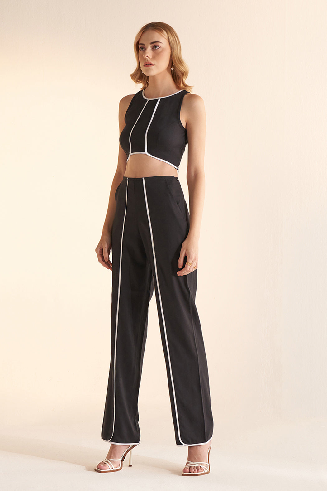 Como Co-ord set in Black